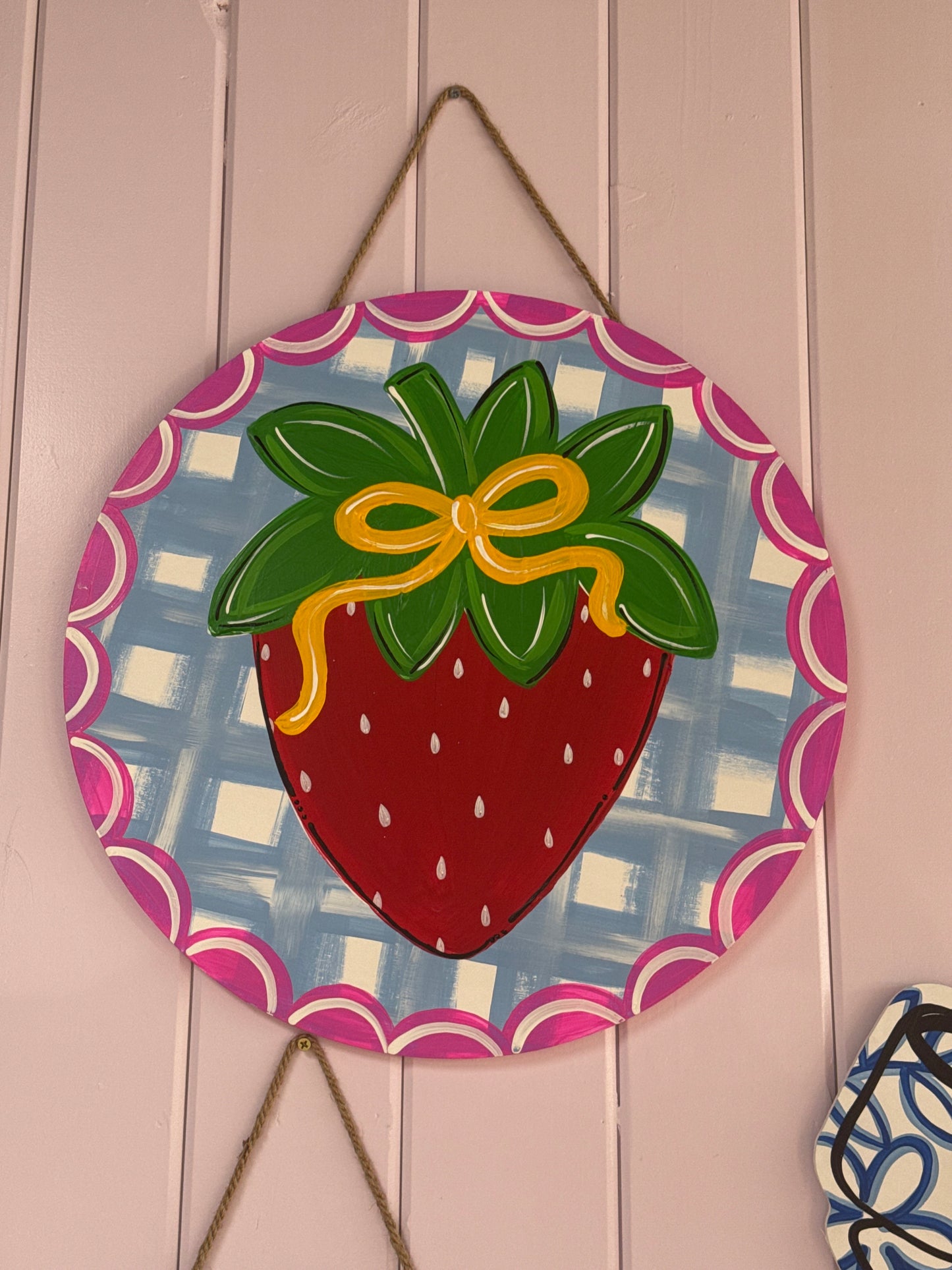 Strawberry hanger